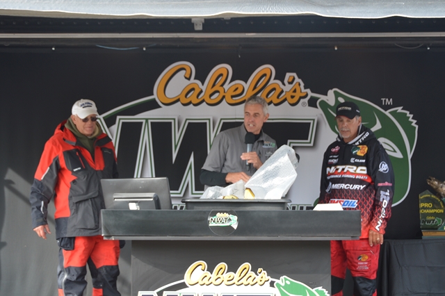 5B0828D2-5DEE-4DDE-80D6-A34E623C522A