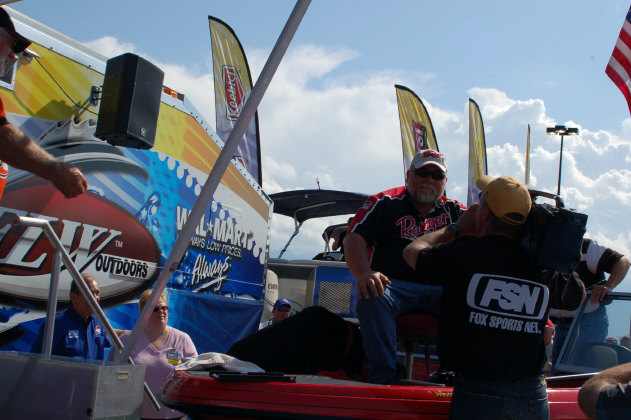 5B124BC4-EB92-4213-9981-A52C9FFD5E0E