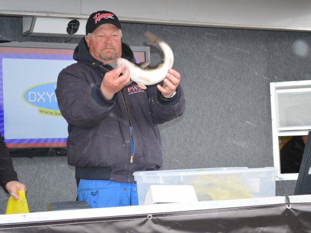 5B94BA21-BB4A-4318-A499-081126EB3304