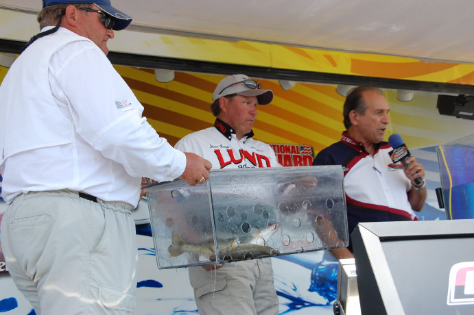 5BC639D8-110B-464E-8CBE-38C17636AF3F