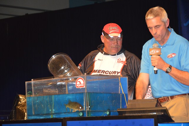 5BC7FADA-AE4C-4CEF-9429-021610FF9FFF