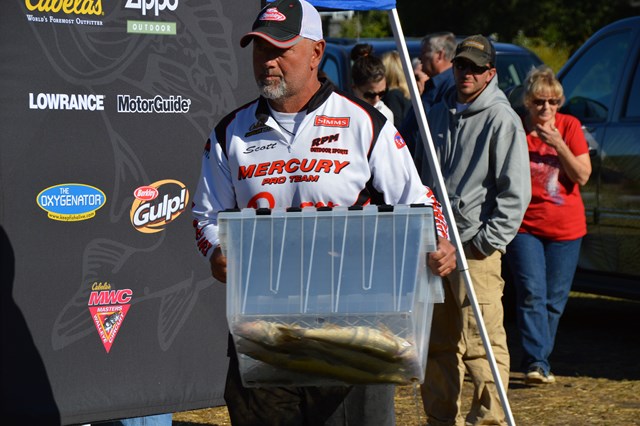 5C243267-DDDC-4CA9-9B3F-8DD1E2BC3865