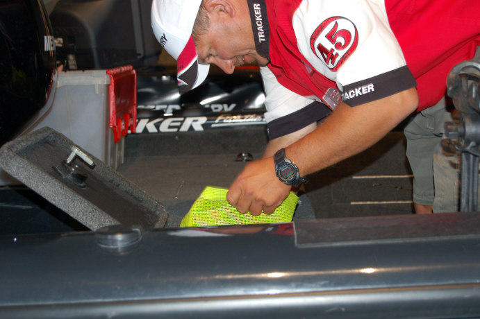 5C481FAE-1046-46E5-A4AB-C0EA6691E71A