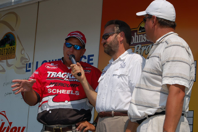 5C5077F2-524A-4517-9DAE-E06618DCC289