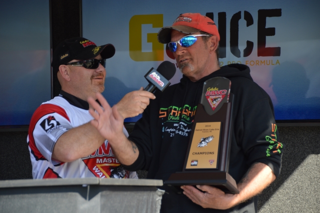 5C5A5270-1EF7-4EF4-A1FE-C81E22B56E26