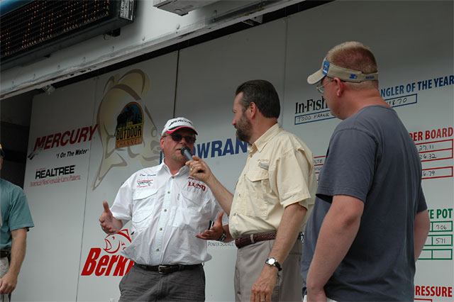 5C7630F3-AC2D-4C79-9B44-715610E5B5A1