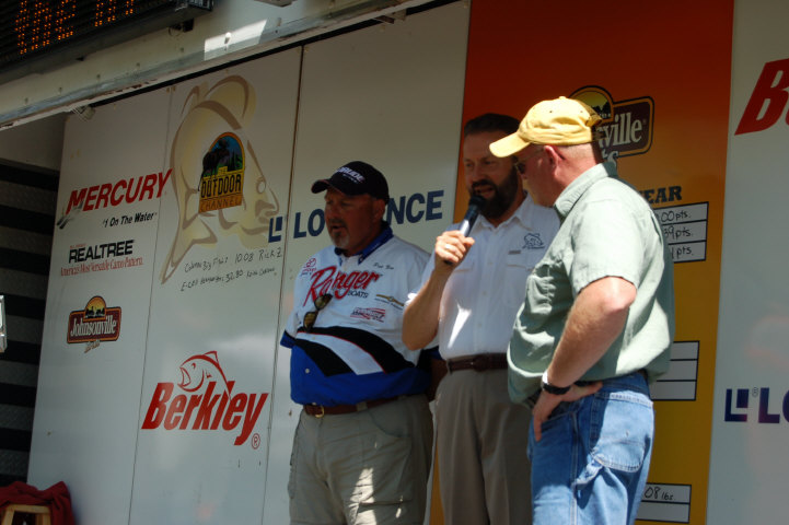 5C922A50-178E-4F32-A94E-E23A1158618A