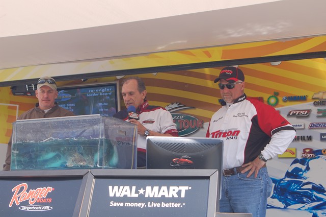 5CA1B9EF-6000-44E9-8EB4-D94891D39068