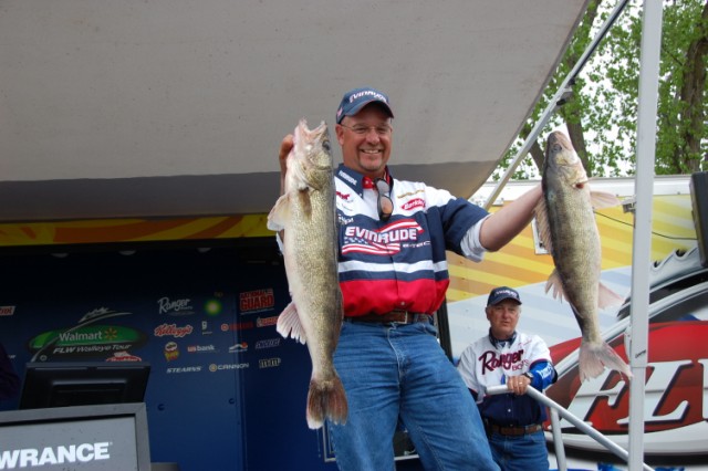 5D0CE9AE-C582-4766-98CB-7446EB9C74C6