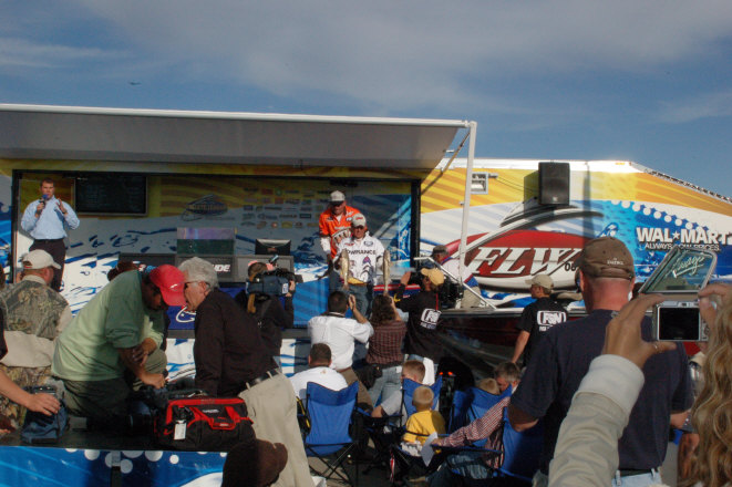 5D548B35-5595-4E4B-8DBC-3D00B0D87B62