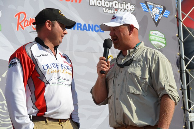 5D66EF7E-61D2-4AC6-BC78-72C49E12E507