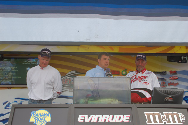 5D6E025E-F07D-400E-8B3B-BFD738702814