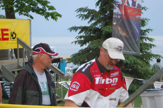 5D723DD0-5BD1-4957-883D-406290CC1C8A