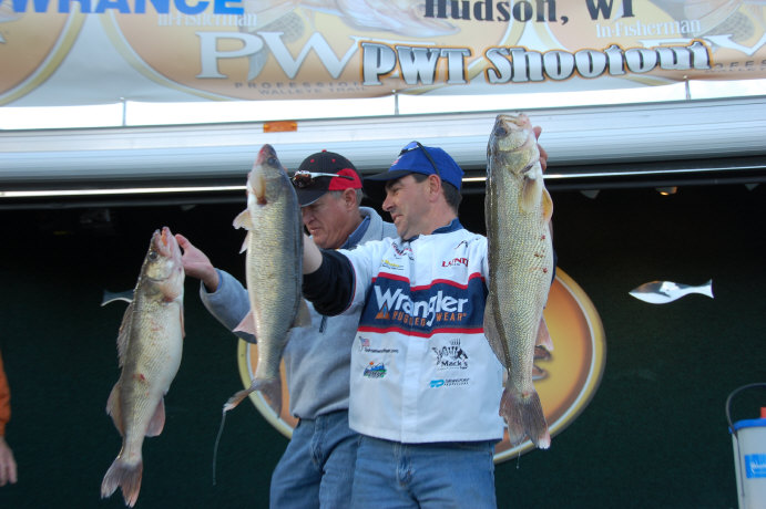 5DAD6FAA-55C9-425D-97DD-AD69D11F46B9