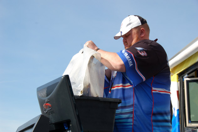 5DF2DF06-5B15-4FB3-AA0D-3F6D174549DB