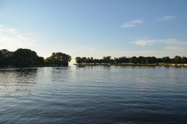 5E5AD15F-289A-446C-AEA4-3FA497D13C1E