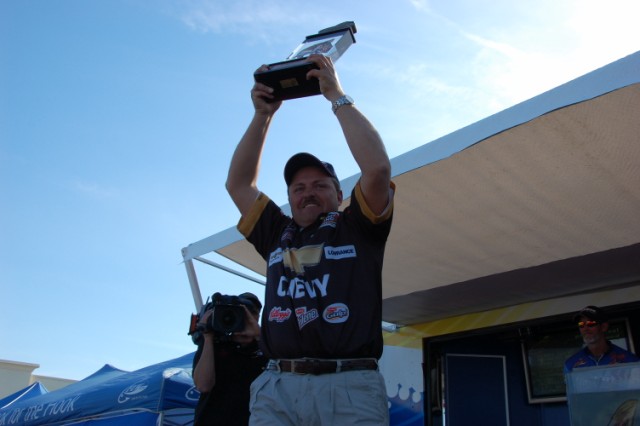 5E666B9D-1681-49F4-B3FA-743EEDAC4CAA