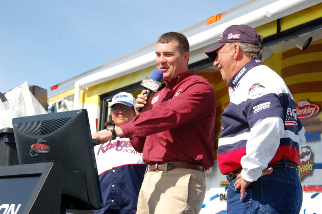 5EEEC8DB-7F54-4135-9CAE-3DAA201E8245