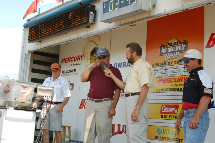 5F6C0A44-4DC9-4CC7-9BFB-256F1D4D5427