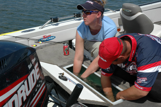 5FD741E9-AB11-433E-A9F7-942ABDD372B8