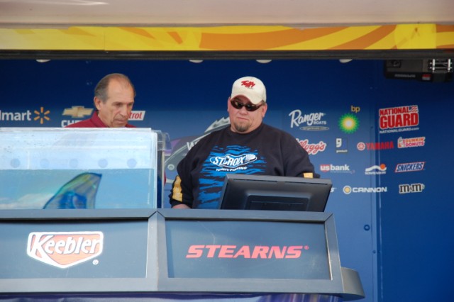 5FEC308E-807C-45DE-B8F9-567FEE64F0A4