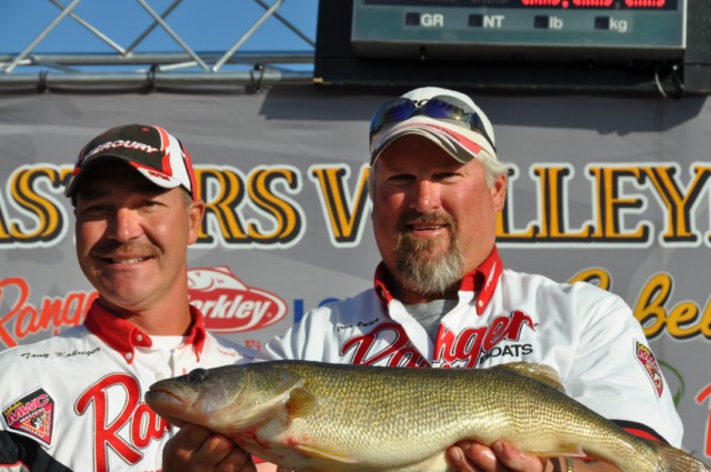 5FFF0348-BAA8-466C-9511-63C00E6B2B0F