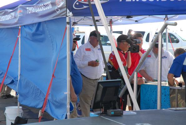 5A81242E-5299-411F-8276-AE73C5A5704C