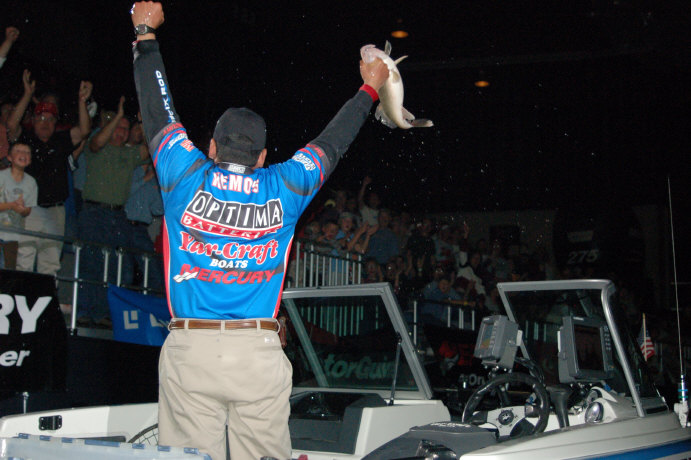 16FEDF56-1079-4A1D-B854-C87A99AEA7E8