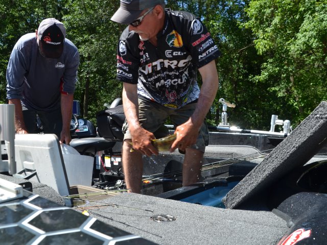 60853525-DBA8-4C92-9A95-B6404C029DA9