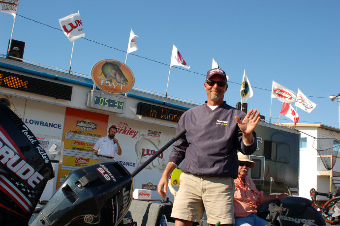 609886F2-D60E-4B52-95FD-35F4A5CC355C