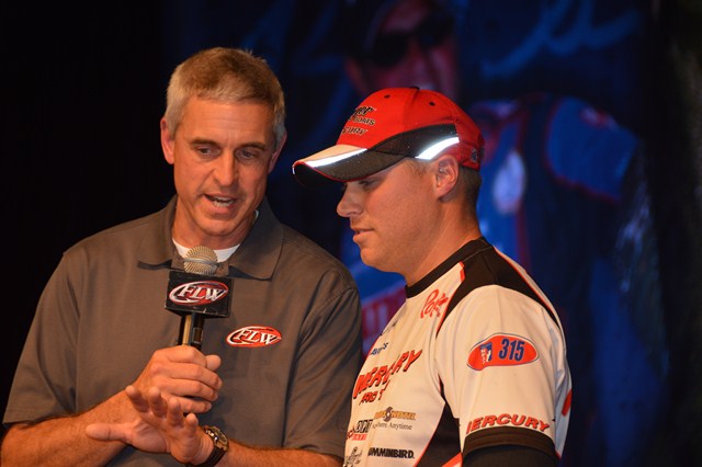 60A8E23B-4882-48F3-A0D5-4041993C3209