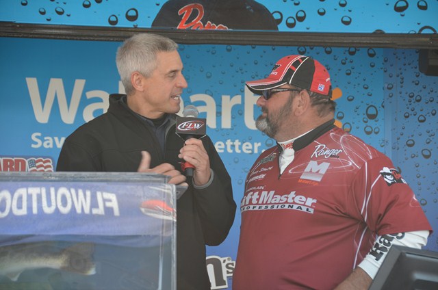 60AD59DF-6606-41B5-AECF-488A6EBA6BEA