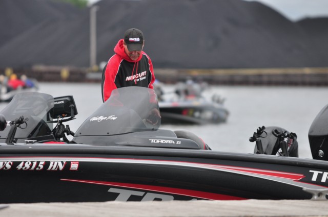 60C1BB00-DD1D-4F0B-ABB7-A23CA1CAF79F