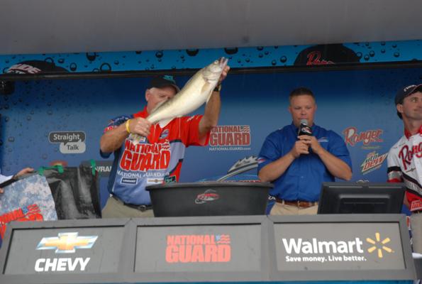 60FCF4BE-55FA-4995-9ACB-08E3018AD8E5