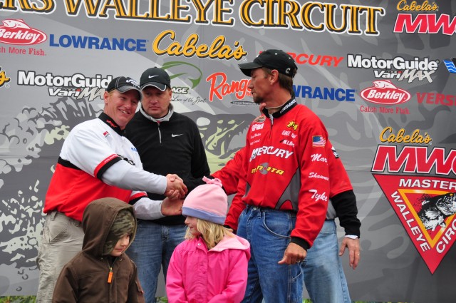 60FDB845-7E61-4D76-85BC-D4E17388F465