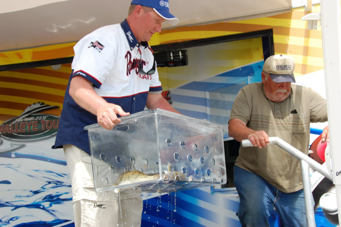 610E5EAC-4C28-46B7-A8DD-F14F3F1DBFAF