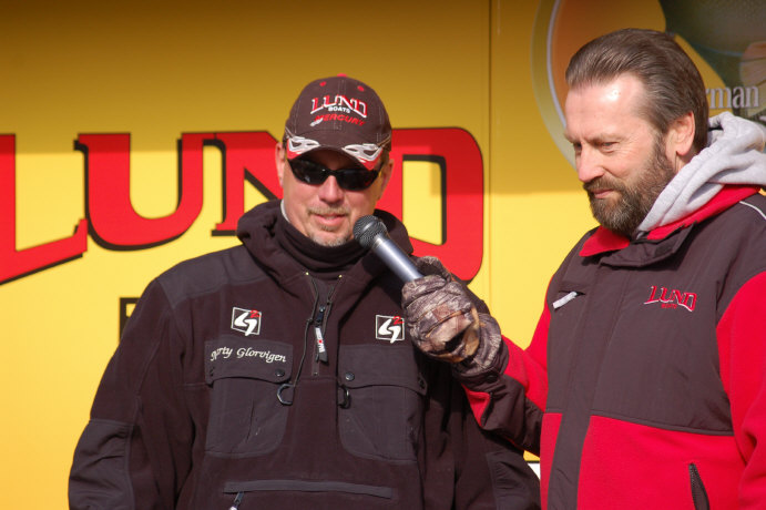 611B9707-F9A9-45E8-A04A-025F660E04AE