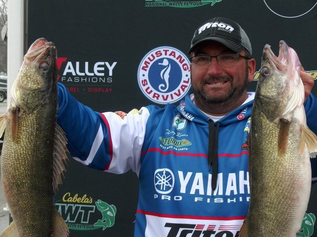 611FED52-2D0B-49E4-ABEB-E574A3152B75