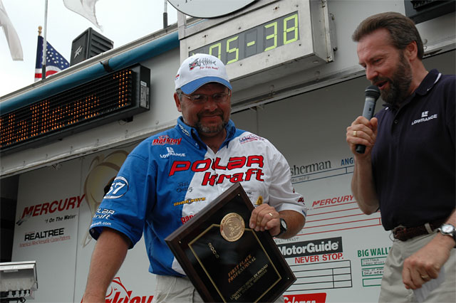 61210B76-F56A-442B-BA52-7B4B01D69E9C