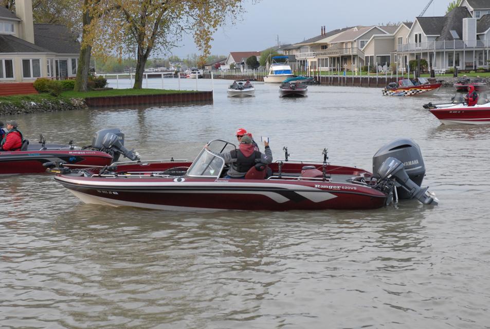 613625D8-4941-4B23-8F5D-810F3E6EC022