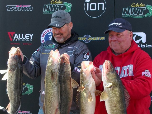 61454D3E-674B-454A-A6E0-723E6788471F