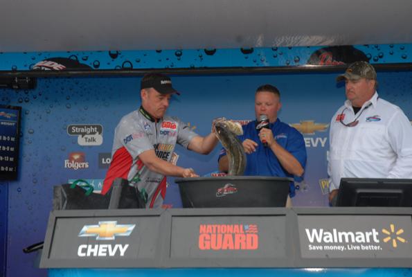 61665CAA-C8CB-4106-9B39-AE6D47DC22FB