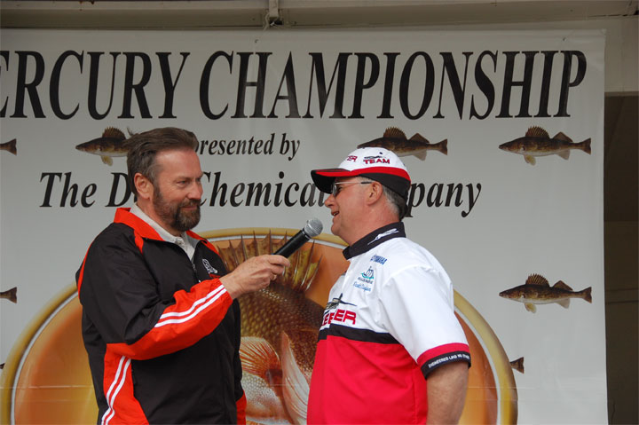 61752F66-8B25-4521-B252-E5583C57AF98