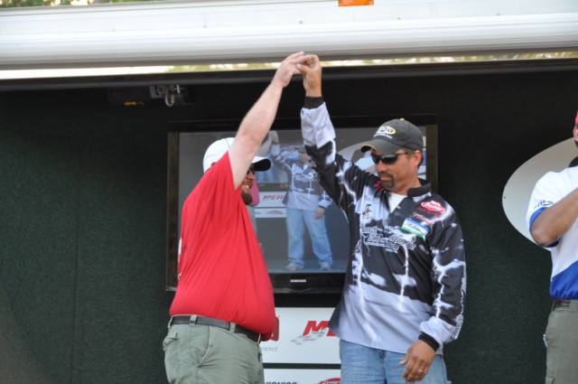 61B3E037-17DE-4C03-A95A-9F4D7CF9C186