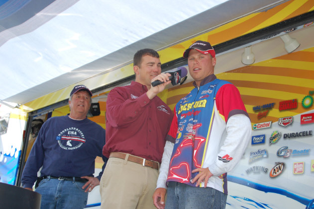 61CA1491-5CAB-4E40-9F70-7CB8BD5DA0B0