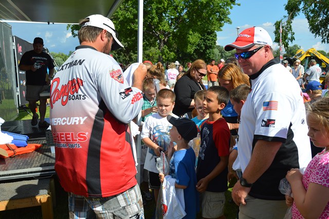 621FDABD-10B1-403B-B20F-3DA3E38310F5