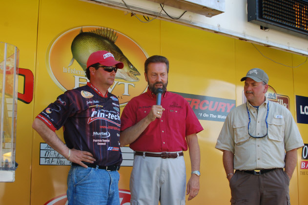 62505442-F296-4D0D-9E30-E6E4A2DA33F2