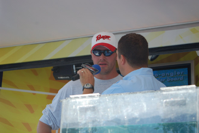 62AAA734-D369-43A1-BCE9-3F0497B6E332