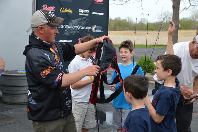 6306D796-18DB-4E66-995C-83377F08EB0C