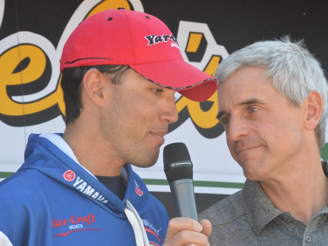 635E8AEA-12BD-45CF-B12E-36E02190C7D0